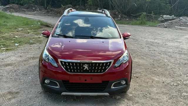 Peugeot 2008 Allure 1.2 Puretech* Панорама* 59000км* АВТОМАТ - изображение 2