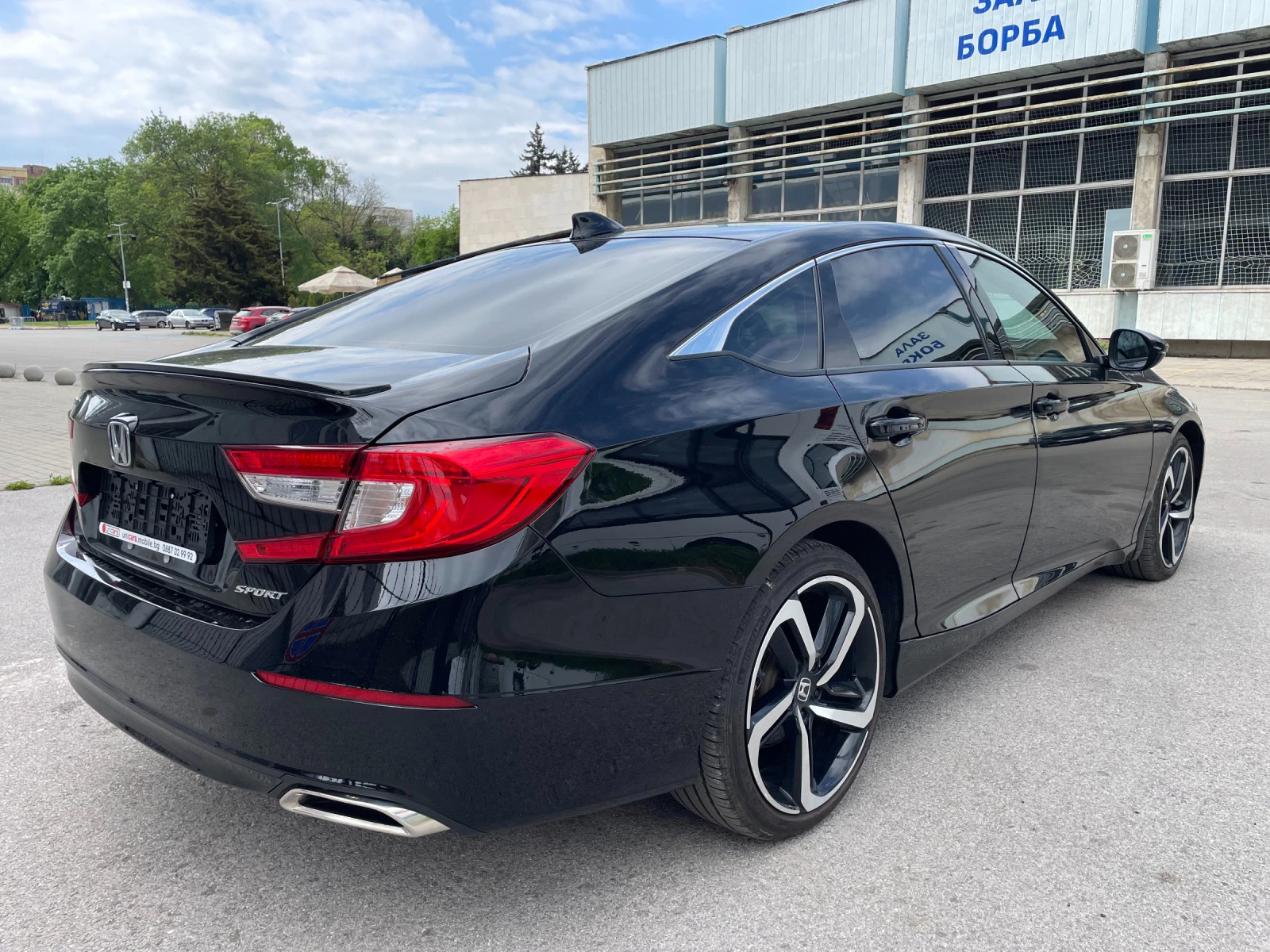 Honda Accord 1.5 T sport 39000 km - изображение 8