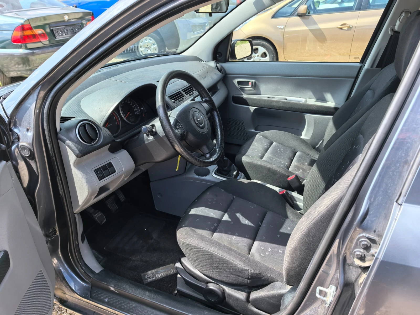 Mazda 2 1.3i  - изображение 8