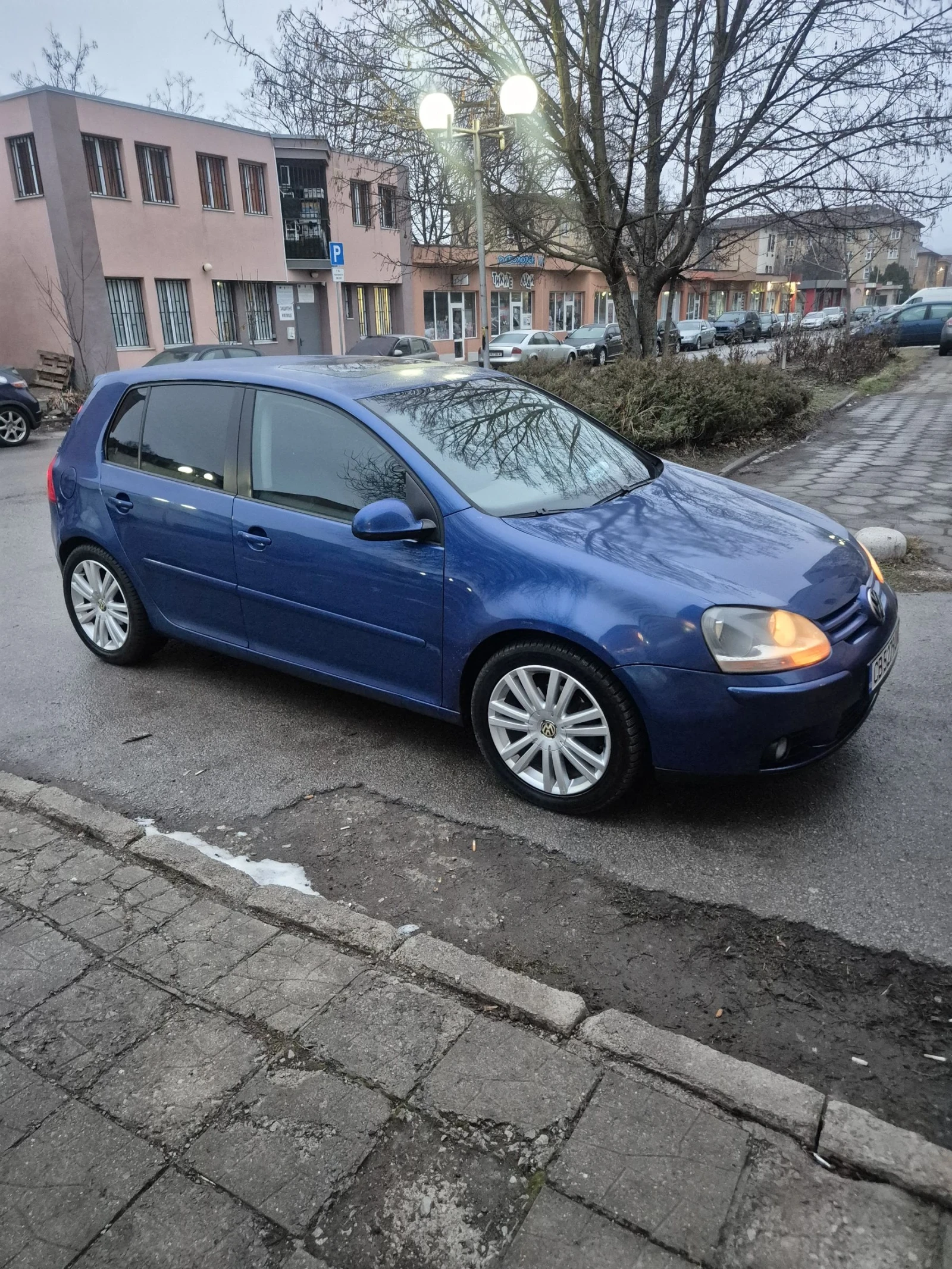 VW Golf 2.0 тди  6 скорости 140ps, снимка 9 - Автомобили и джипове - 53840034