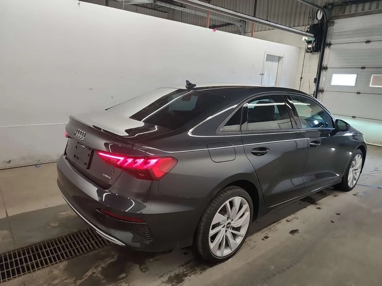 Audi A3 * KOMFORT * CARFAX * 2 КЛЮЧА* ПАНОРАМА* , снимка 3 - Автомобили и джипове - 53870207