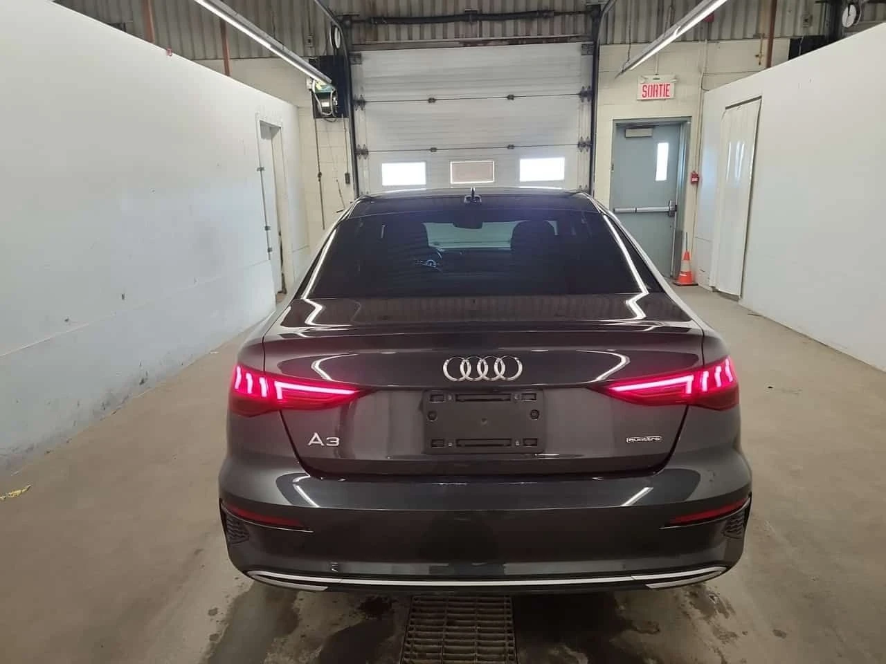 Audi A3 * KOMFORT * CARFAX * 2 КЛЮЧА* ПАНОРАМА* , снимка 6 - Автомобили и джипове - 53870207