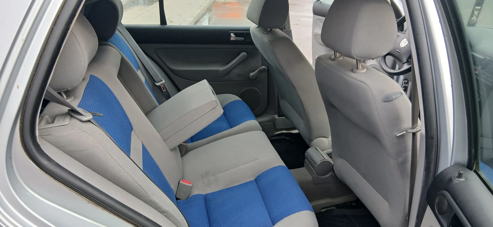 VW Golf 1.6 16v УНИКАЛНА ВИЗИЯ , снимка 14 - Автомобили и джипове - 53994230