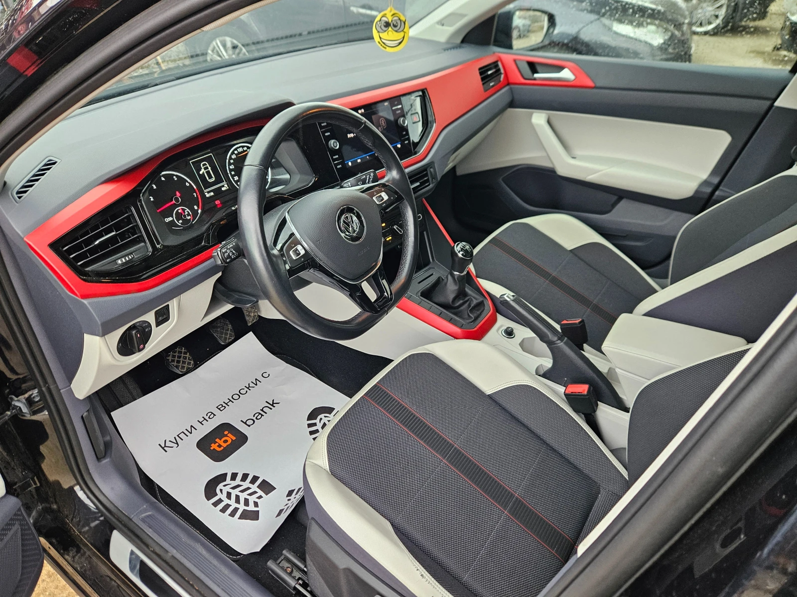 VW Polo 40000км 100%, снимка 9 - Автомобили и джипове - 53998210