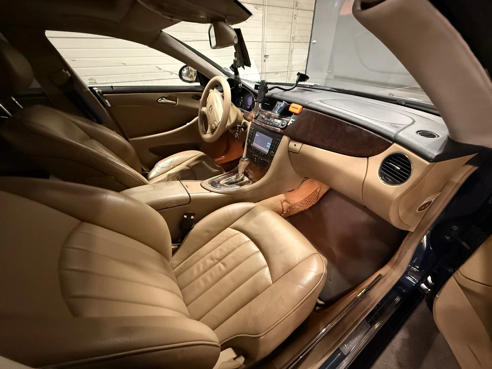 Mercedes-Benz CLS 320 3.0cdi, снимка 4 - Автомобили и джипове - 54059152