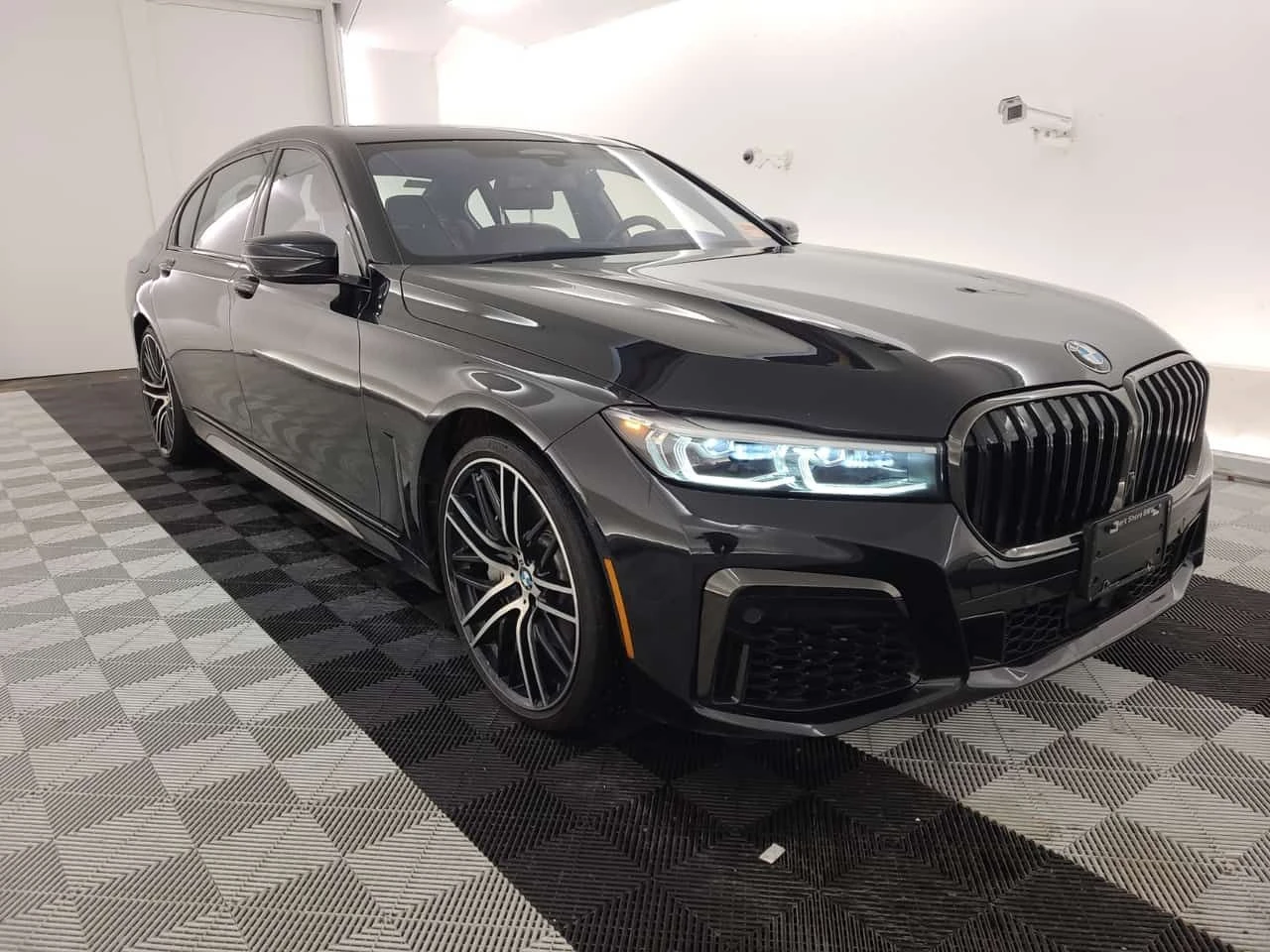 BMW 750 LI XDRIVE| HEAD-UP| 360| PANO| 2 �����|  | Mobile.bg � ����������� 2