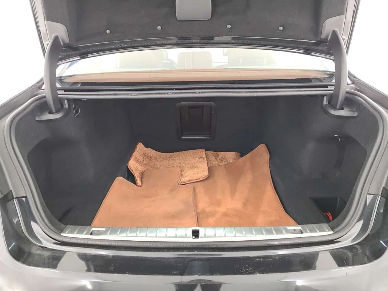 BMW 750 LI XDRIVE| HEAD-UP| 360| PANO| 2 �����|  | Mobile.bg � ����������� 7