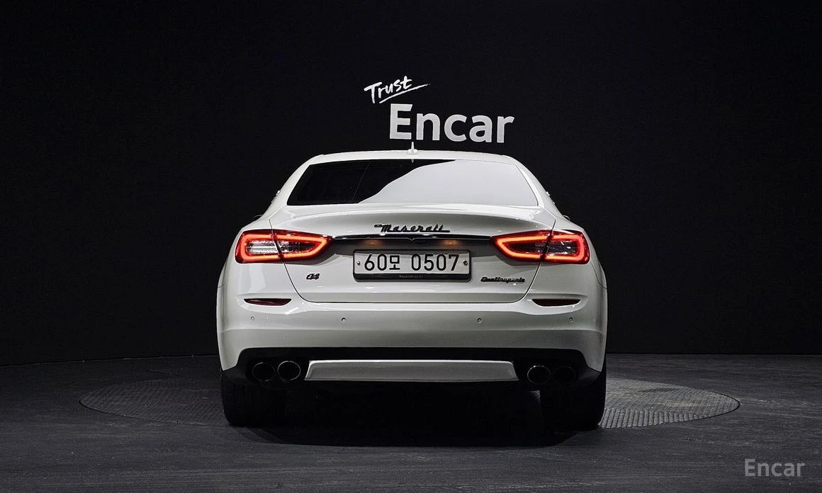 Maserati Quattroporte * 3.0* V6* КАМЕРИ* ШИБИДАХ* КОЖА* ПОДГРЕВ* KEYLESS, снимка 4 - Автомобили и джипове - 54194981