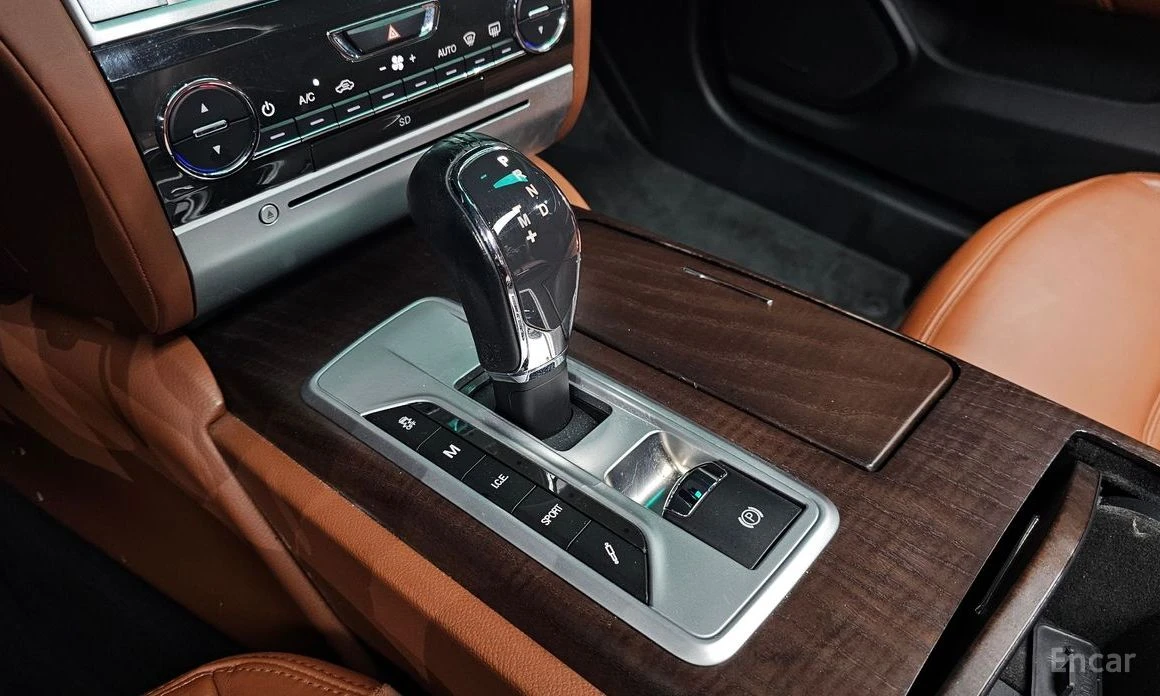 Maserati Quattroporte * 3.0* V6* КАМЕРИ* ШИБИДАХ* КОЖА* ПОДГРЕВ* KEYLESS, снимка 11 - Автомобили и джипове - 54194981