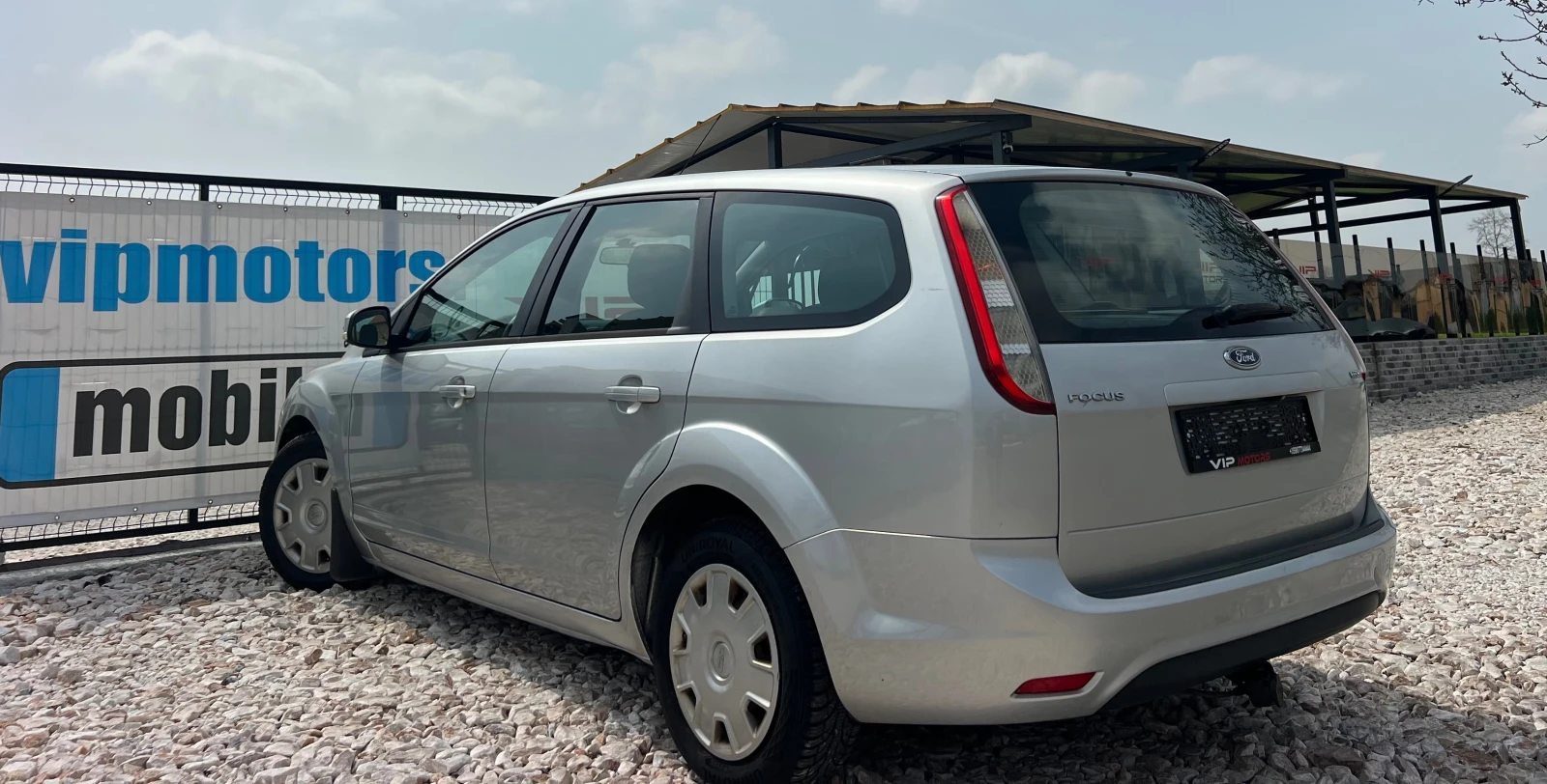 Ford Focus 1.6TDCI NAVI/KAMERA/PODGREV/KLIMATRONIK/UNIKAT, снимка 4 - Автомобили и джипове - 54220112