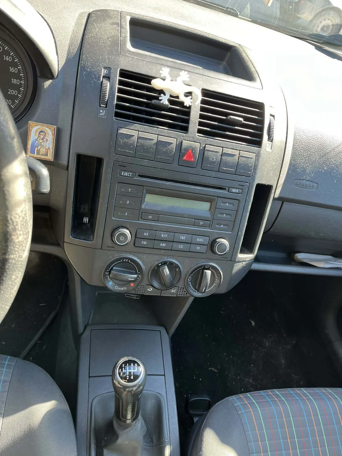 VW Polo, снимка 5 - Автомобили и джипове - 54266312