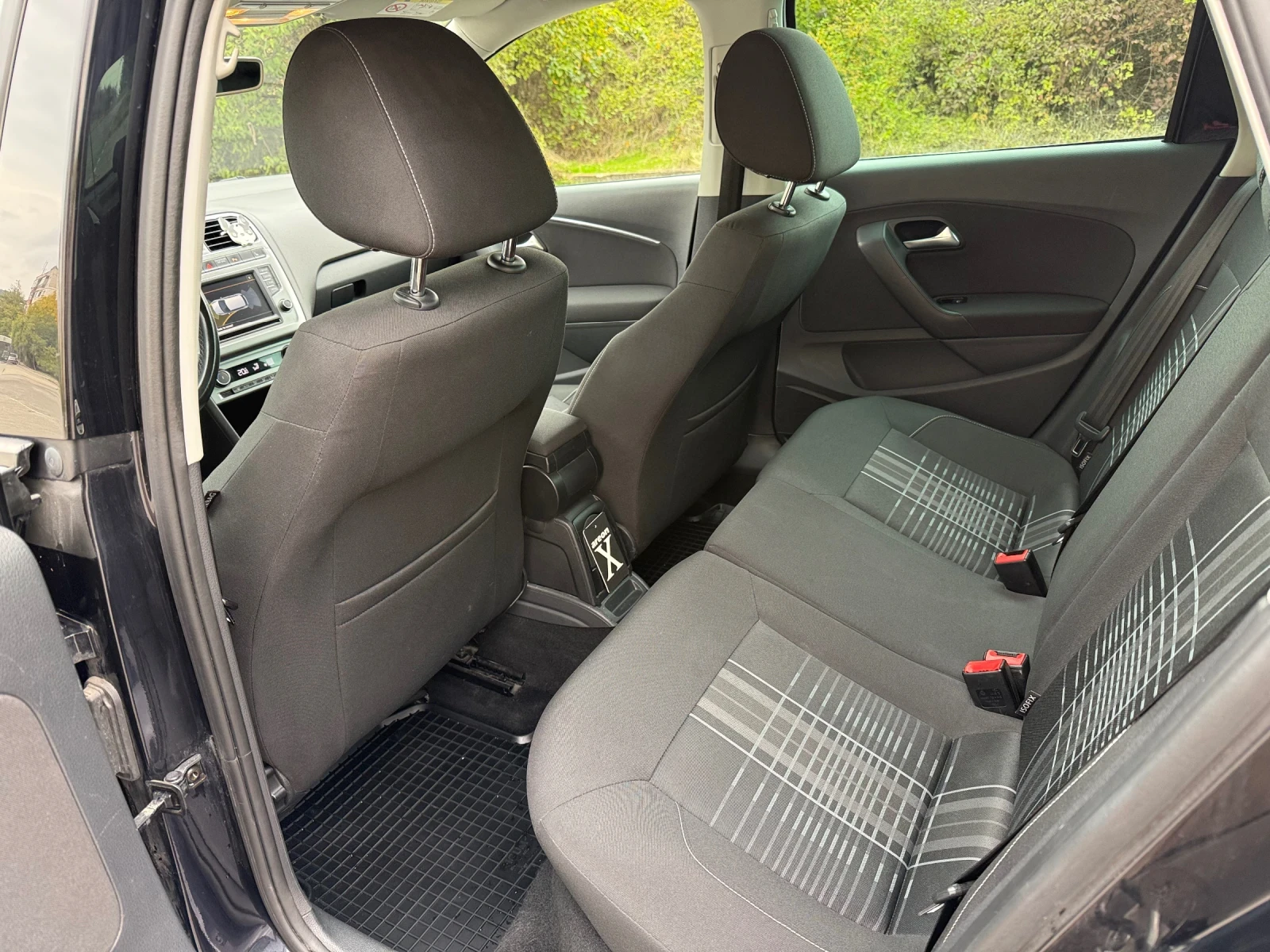 VW Polo R-Line 1.4 TDI | Mobile.bg � ����������� 11