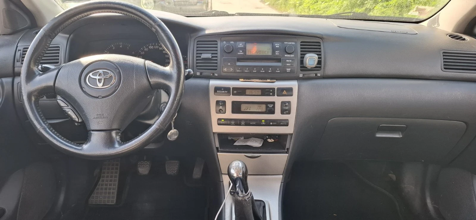 Toyota Corolla, снимка 10 - Автомобили и джипове - 54388051