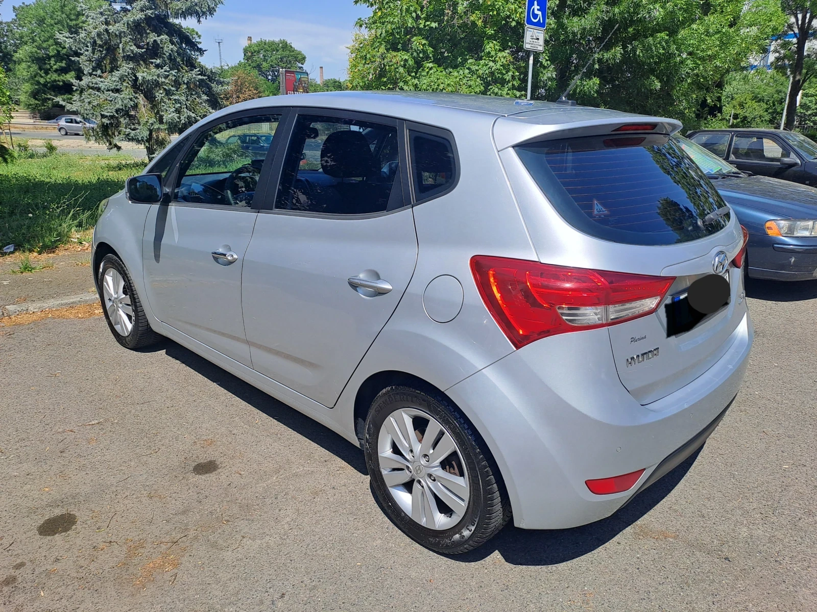 Hyundai Ix20 Бензин/ газ, снимка 4 - Автомобили и джипове - 54527241