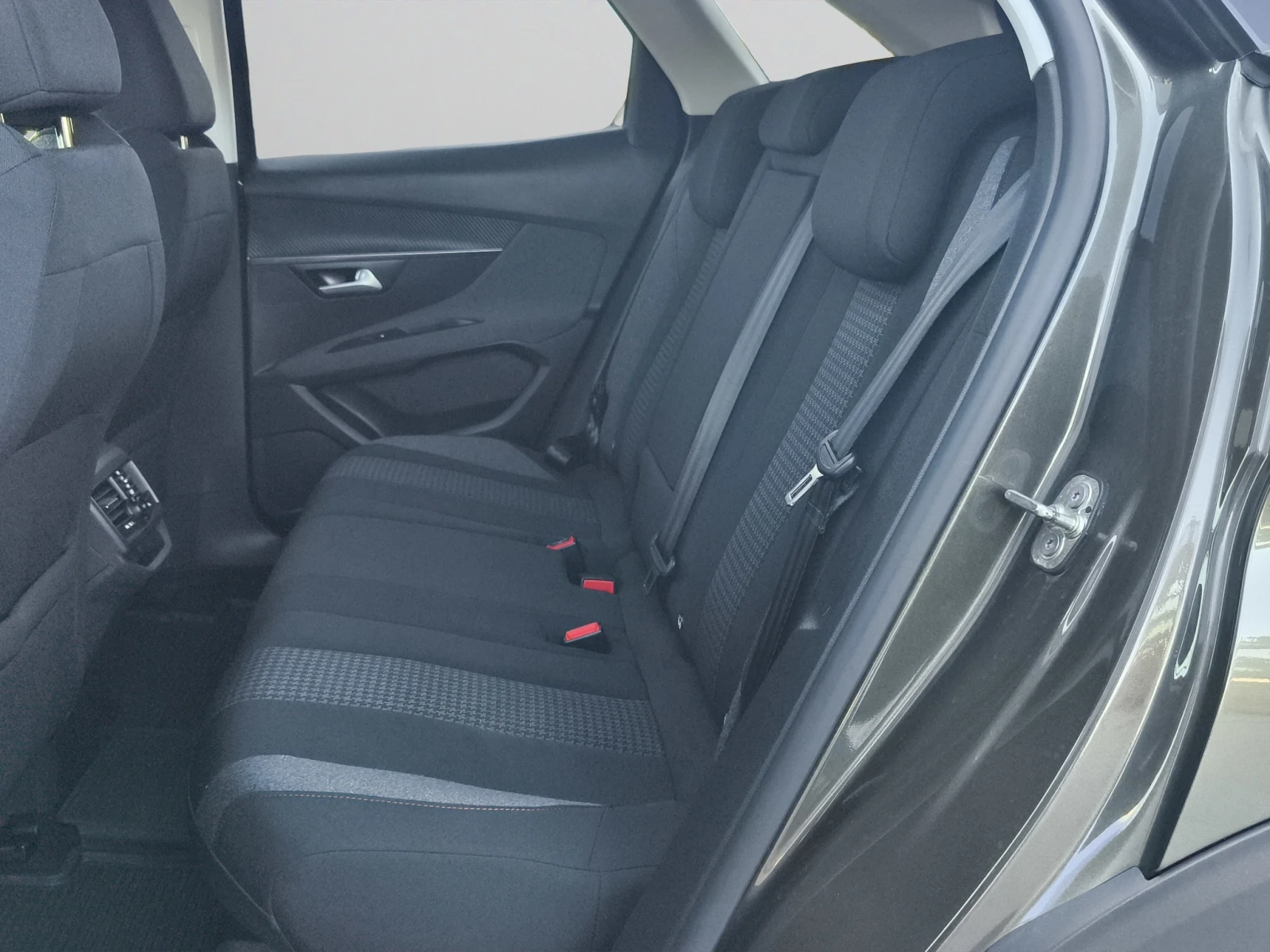 Peugeot 3008  NEW ACTIVE 1.5 BlueHDi 130 EAT8 EURO 6//2012R09, снимка 12 - Автомобили и джипове - 54552212