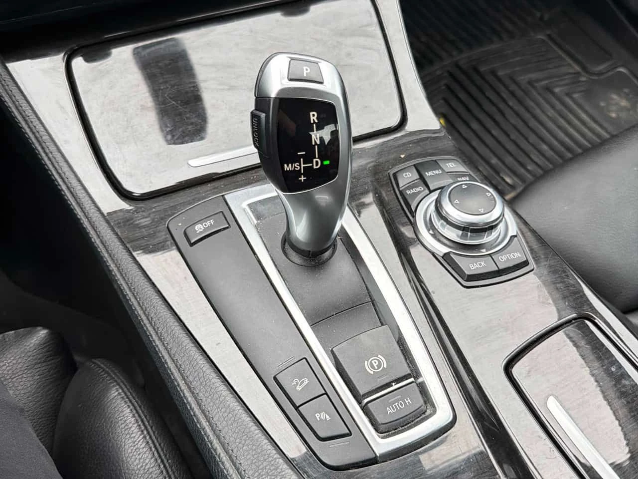 BMW 535 | ШИБИДАХ | ДВА КЛЮЧА | HUD | CARFAX | , снимка 11 - Автомобили и джипове - 54758416
