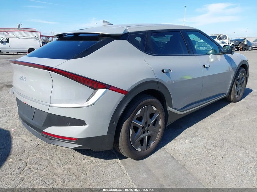 Kia EV6 Light Long Range Rwd, снимка 4 - Автомобили и джипове - 55004681