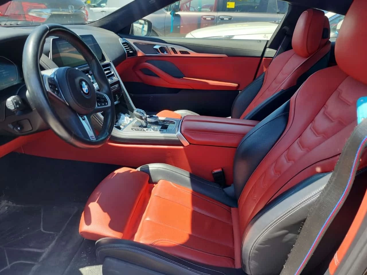 BMW 850 * M850I COUPE * CARFAX * ДИГИТАЛЕН КЛЮЧ * ЛАЗЕРИ *, снимка 8 - Автомобили и джипове - 55174078