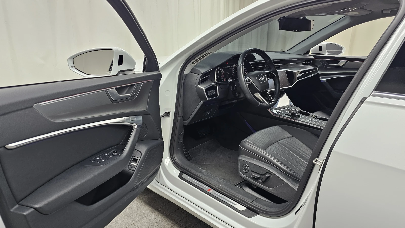Audi A6 45 tfsi quattro S line, снимка 5 - Автомобили и джипове - 55323765