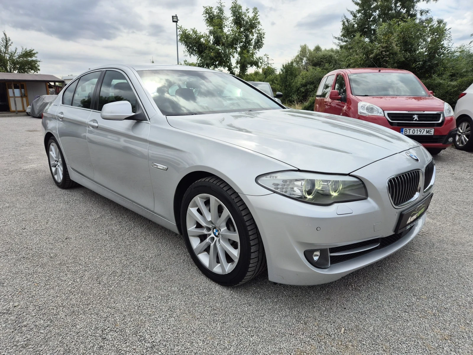 BMW 530 D/X-drive/ДИСТРОНИК, снимка 6 - Автомобили и джипове - 55403399