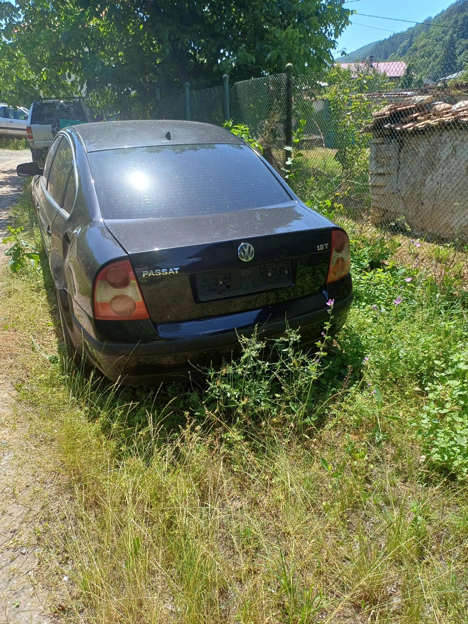 VW Passat 1.8Т, снимка 3 - Автомобили и джипове - 55418661