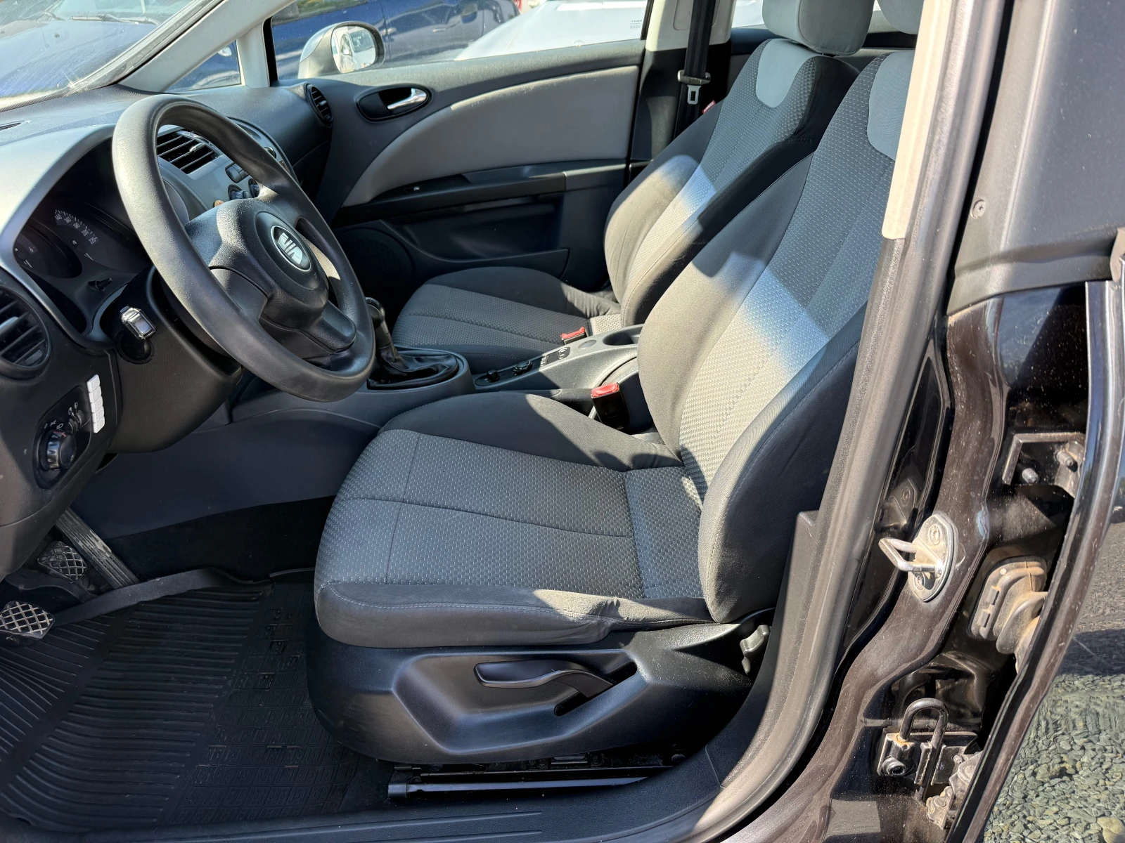 Seat Leon 1.9 TDI EVRO 4, снимка 9 - Автомобили и джипове - 55568088