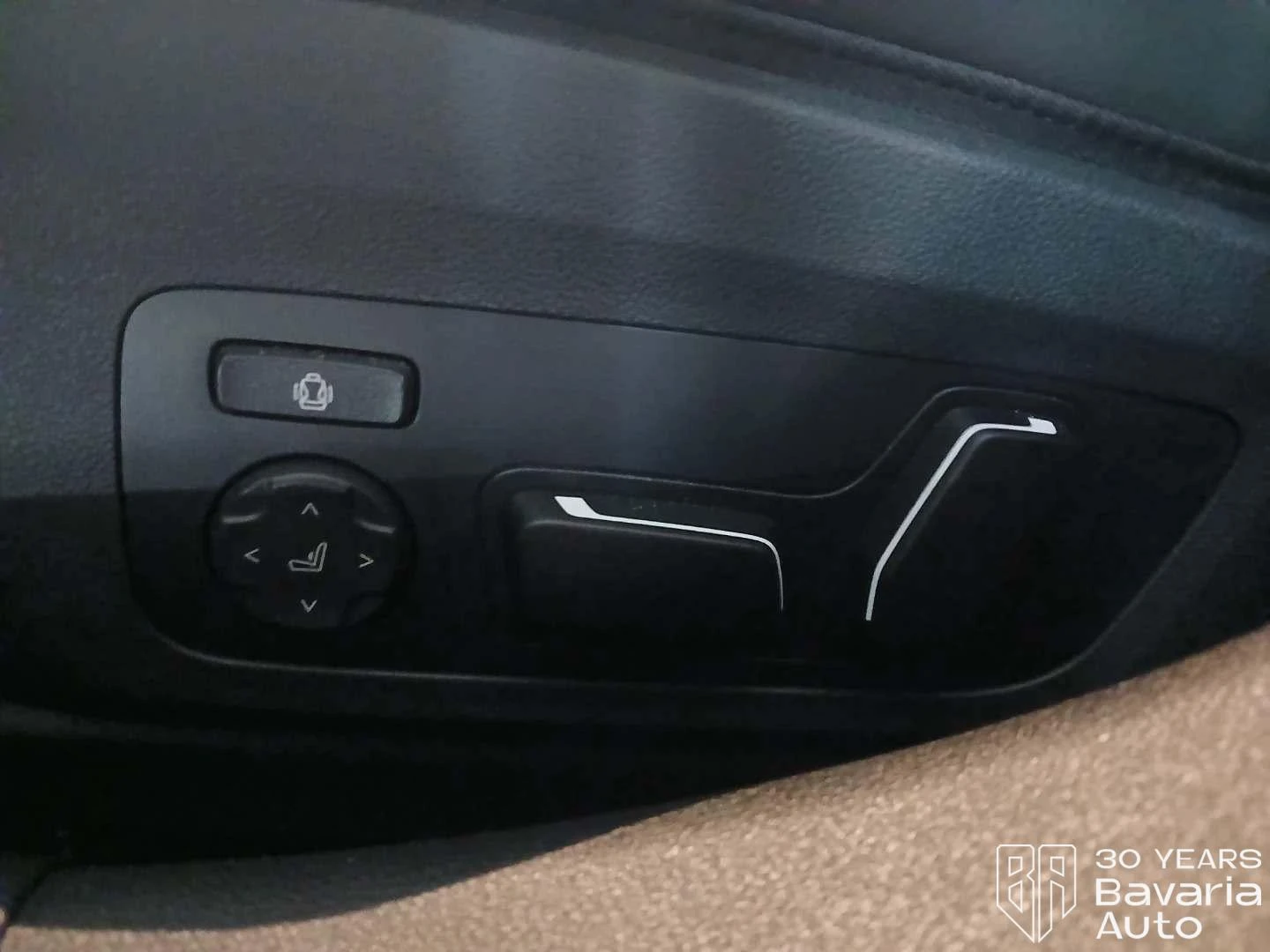 BMW M3 Competition xDrive Touring Sportautomatic, снимка 13 - Автомобили и джипове - 55851935