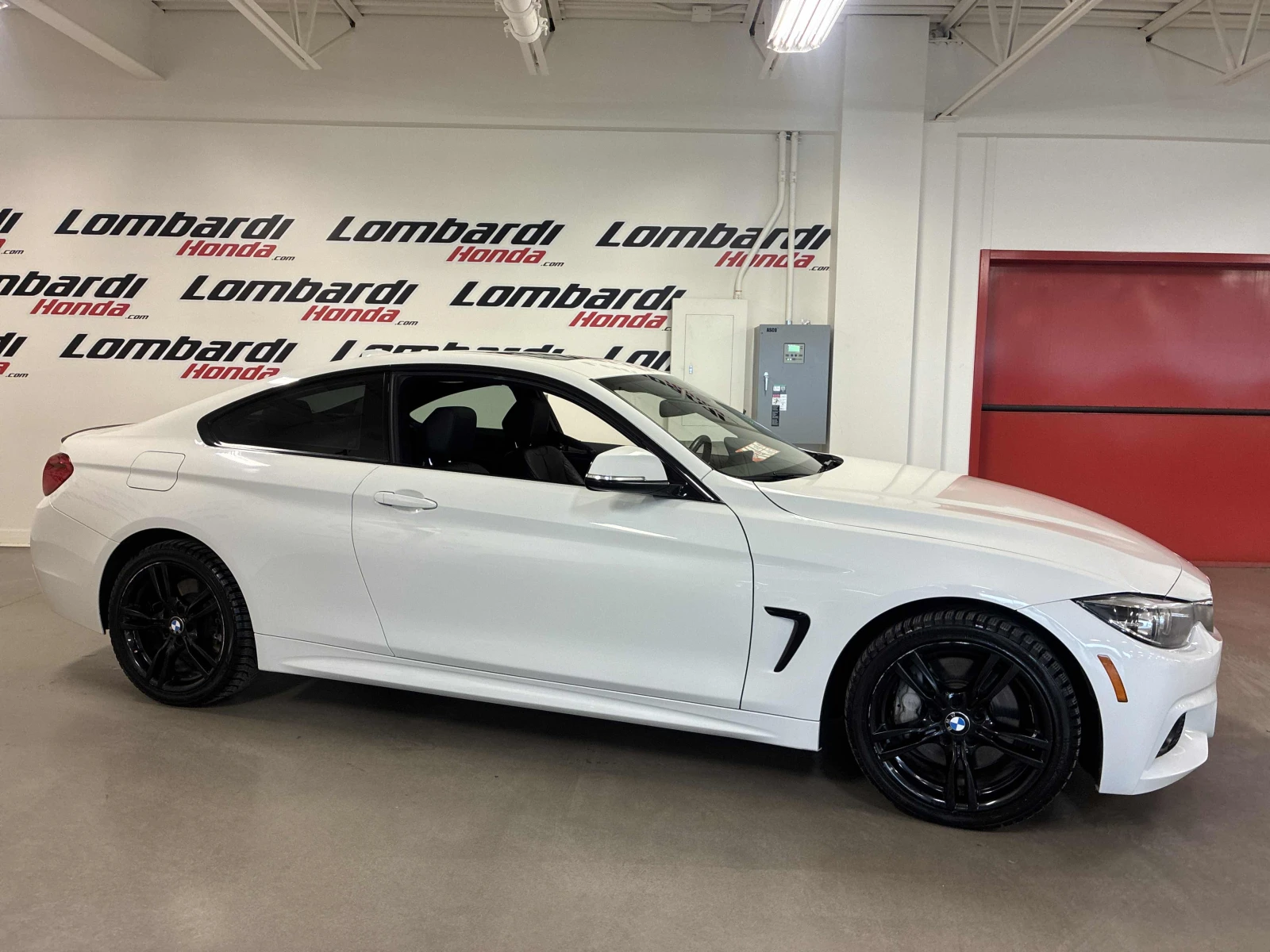 BMW 430 xDrivе/Coupe/ Carfax / M Пакет /Camera/ Автокредит, снимка 3 - Автомобили и джипове - 55972853