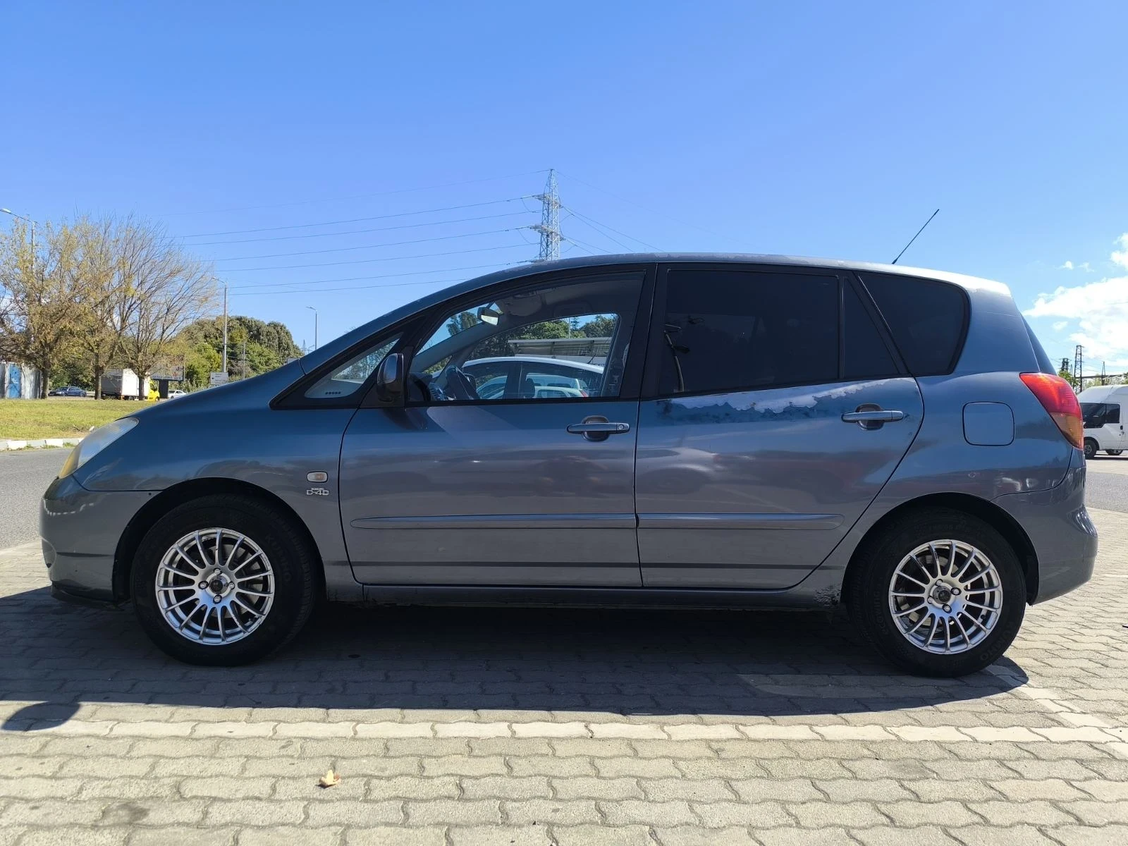 Toyota Corolla verso, снимка 2 - Автомобили и джипове - 56018587