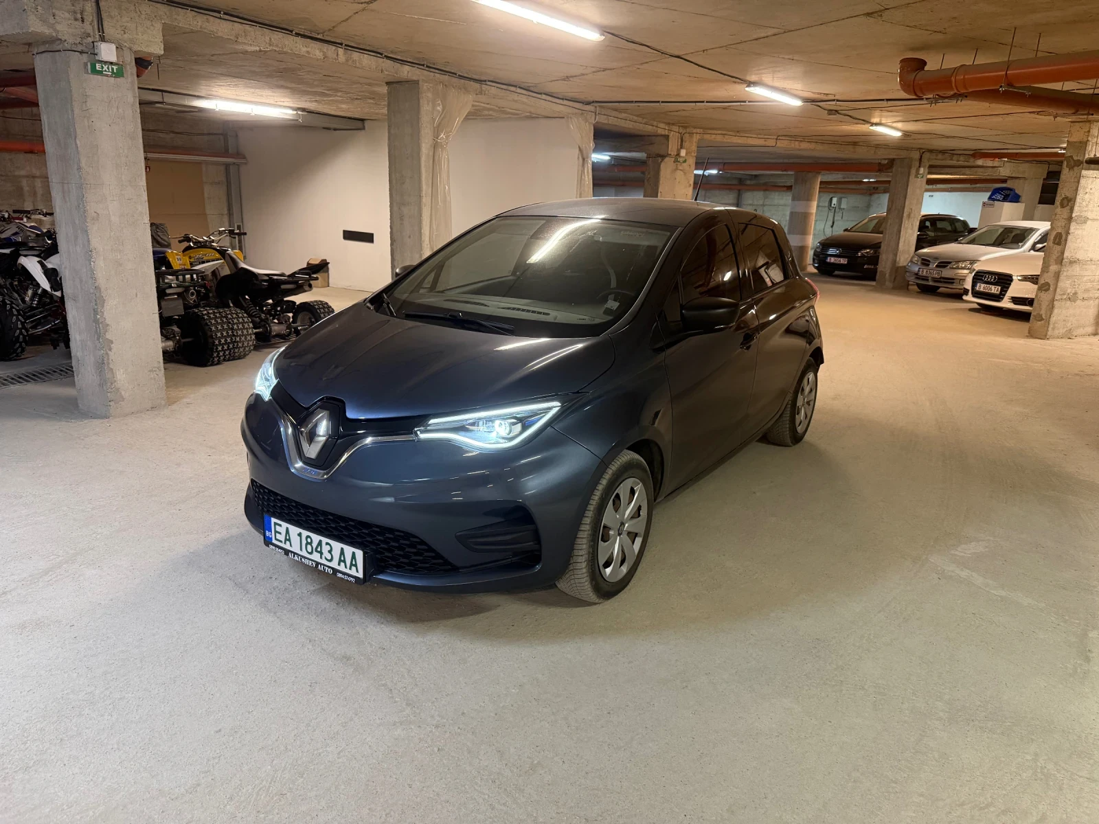 Renault Zoe 50000км, снимка 2 - Автомобили и джипове - 56044303