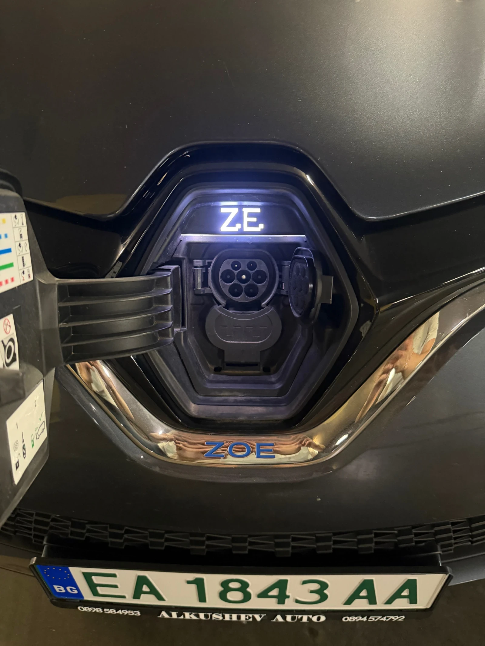 Renault Zoe 50000км, снимка 11 - Автомобили и джипове - 56044303