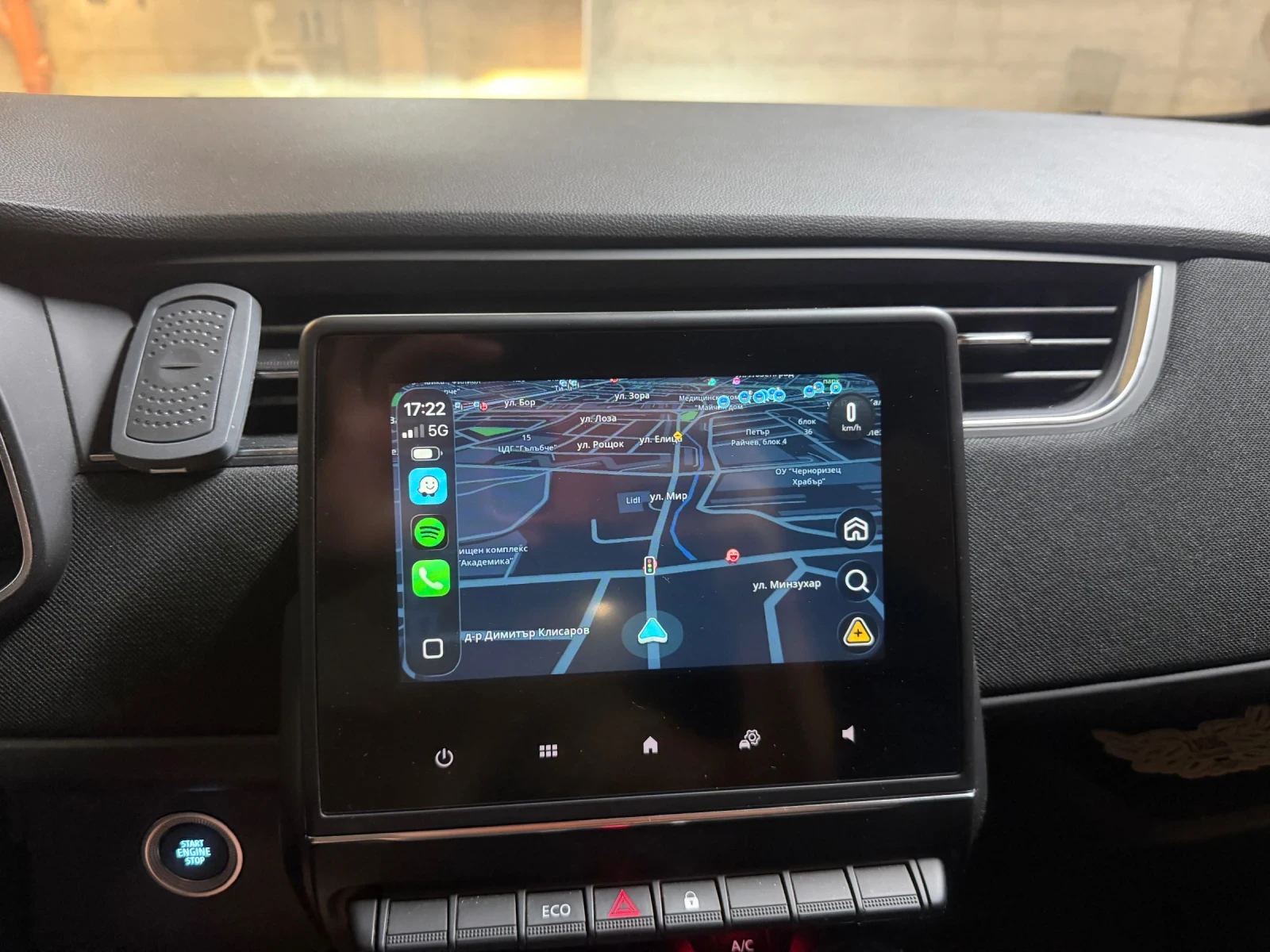 Renault Zoe 50000км, снимка 9 - Автомобили и джипове - 56044303