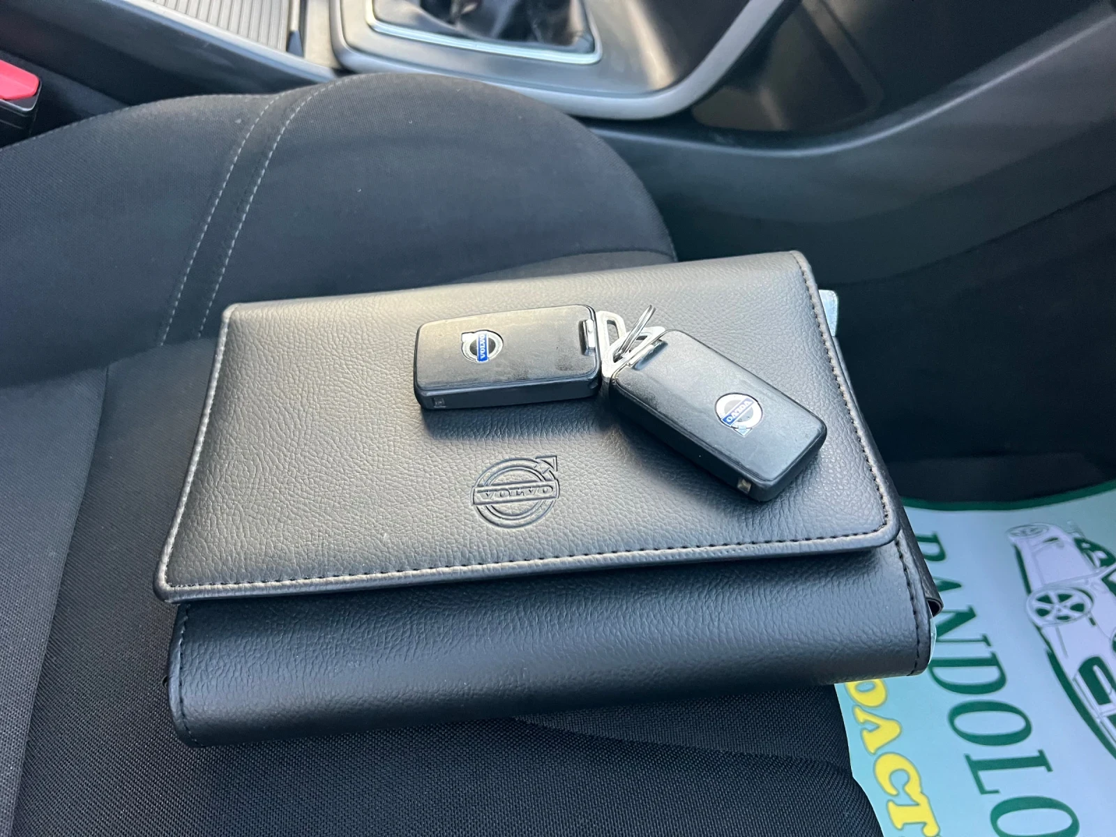 Volvo V40 D2/1.6/TOP, снимка 15 - Автомобили и джипове - 56357103