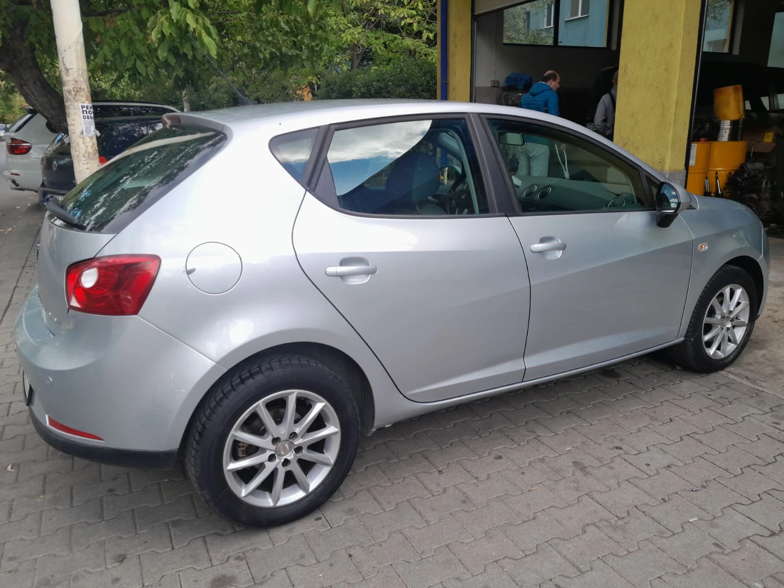 Seat Ibiza 1.2 TSI 105hp style, снимка 3 - Автомобили и джипове - 56677843