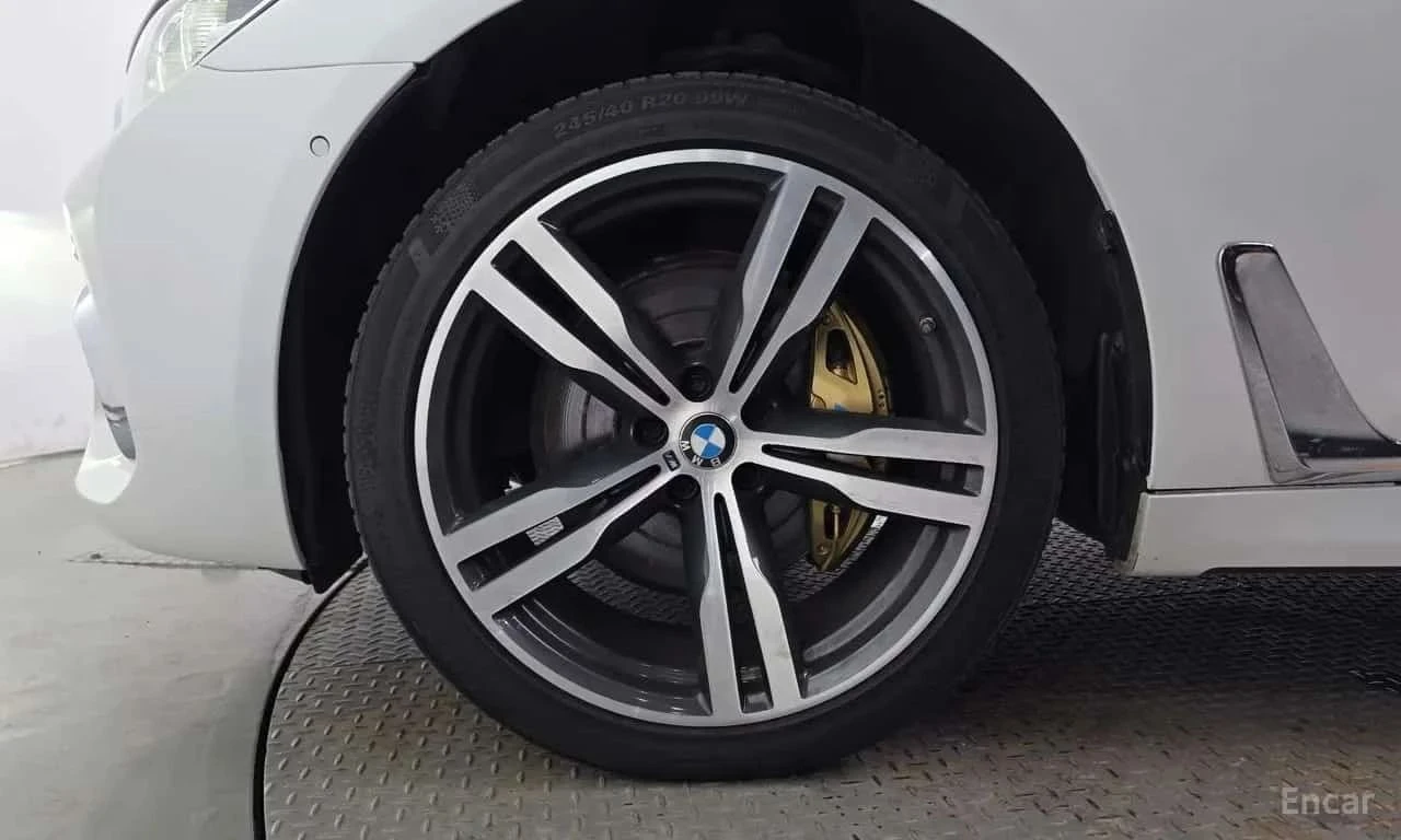BMW 740, снимка 5 - Автомобили и джипове - 56684578