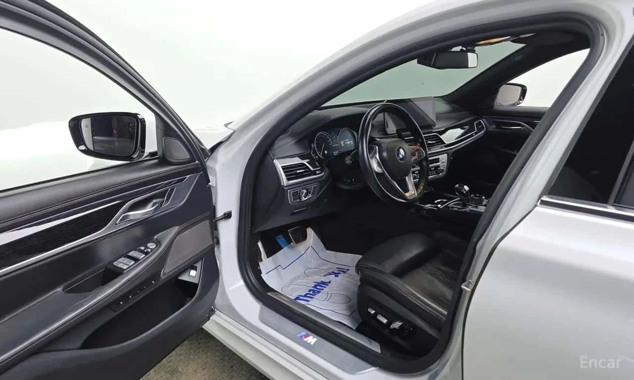 BMW 740, снимка 10 - Автомобили и джипове - 56684578