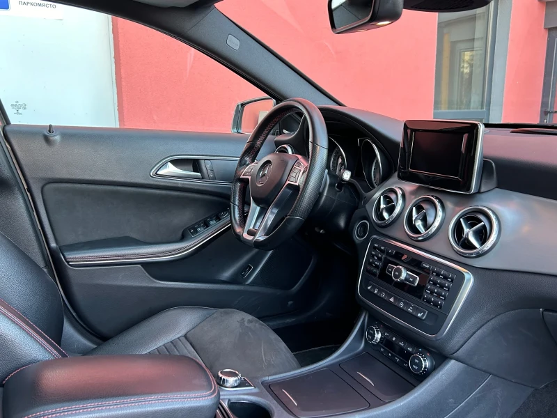 Mercedes-Benz GLA 220 220d 2015 АВТОМАТИК AMG, снимка 11 - Автомобили и джипове - 48343664