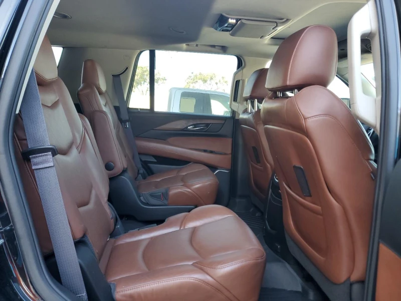 Cadillac Escalade Luxury, снимка 11 - Автомобили и джипове - 48522131