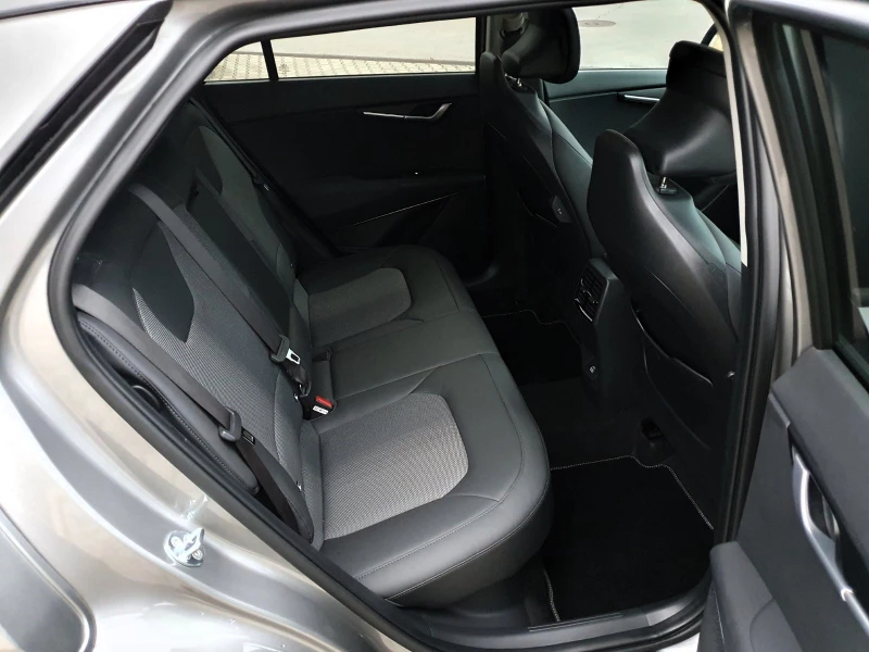 Kia Niro 1.6i HEV/Full Hybrid/Connect, снимка 13 - Автомобили и джипове - 51845404
