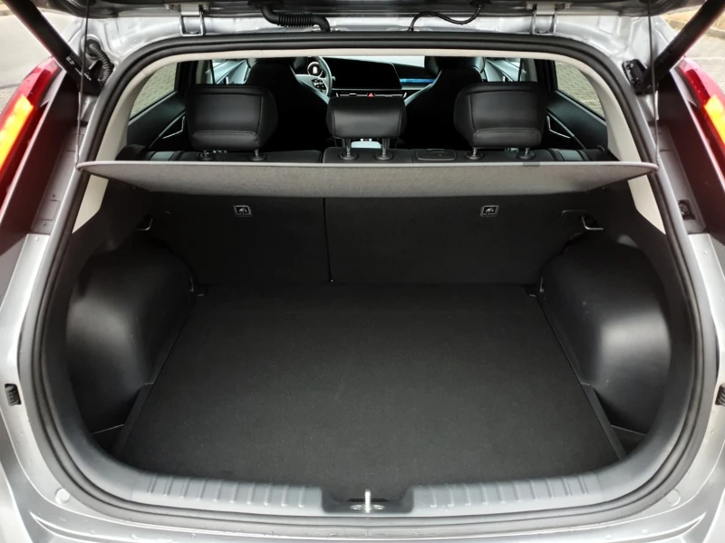 Kia Niro 1.6i HEV/Full Hybrid/Connect, снимка 14 - Автомобили и джипове - 51845404