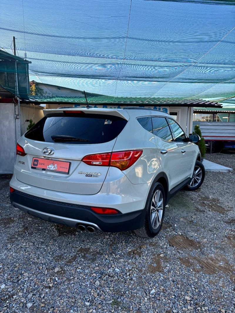 Hyundai Santa fe 2.2 CRDI Premium 4WD Panorama, снимка 4 - Автомобили и джипове - 52179379