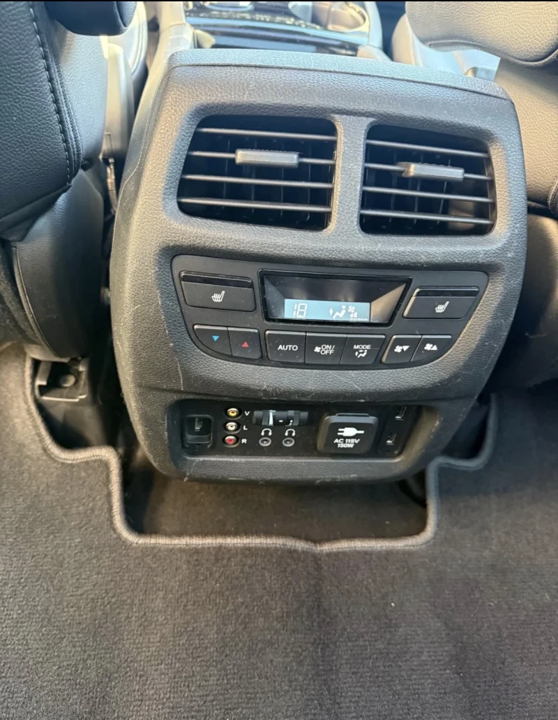 Honda Pilot ОБДУХВАНЕ * * CARFAX * * АВТО КРЕДИТ * * , снимка 14 - Автомобили и джипове - 52991148
