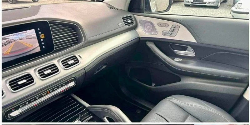 Mercedes-Benz GLE, снимка 14 - Автомобили и джипове - 53324574