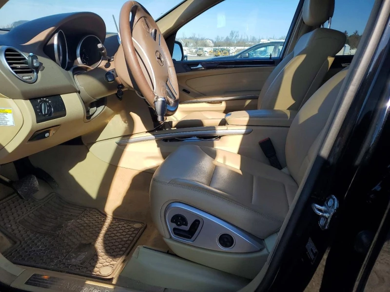 Mercedes-Benz ML 500 AMG* PACK* 5.5* V8* FACE* ОБДУХВАНЕ* DESIGNO* , снимка 9 - Автомобили и джипове - 53447657