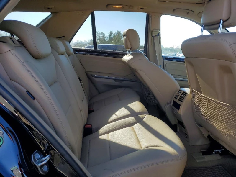 Mercedes-Benz ML 500 AMG* PACK* 5.5* V8* FACE* ОБДУХВАНЕ* DESIGNO* , снимка 10 - Автомобили и джипове - 53447657