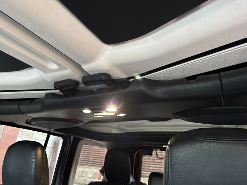 Jeep Wrangler Unlimited Sahara eTorque PHEV  4x4 , снимка 12 - Автомобили и джипове - 53497740