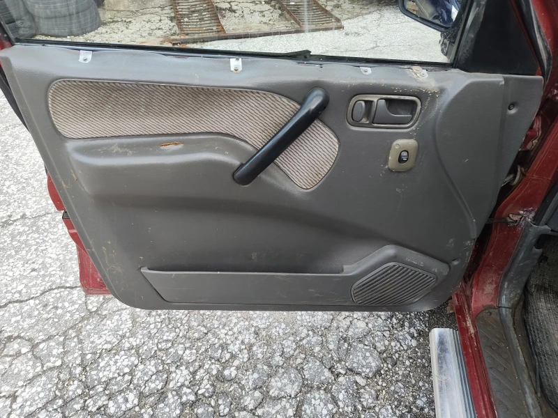 Ford Maverick, снимка 11 - Автомобили и джипове - 53598140