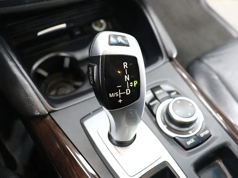 BMW X6 3.0D, снимка 14 - Автомобили и джипове - 55385711
