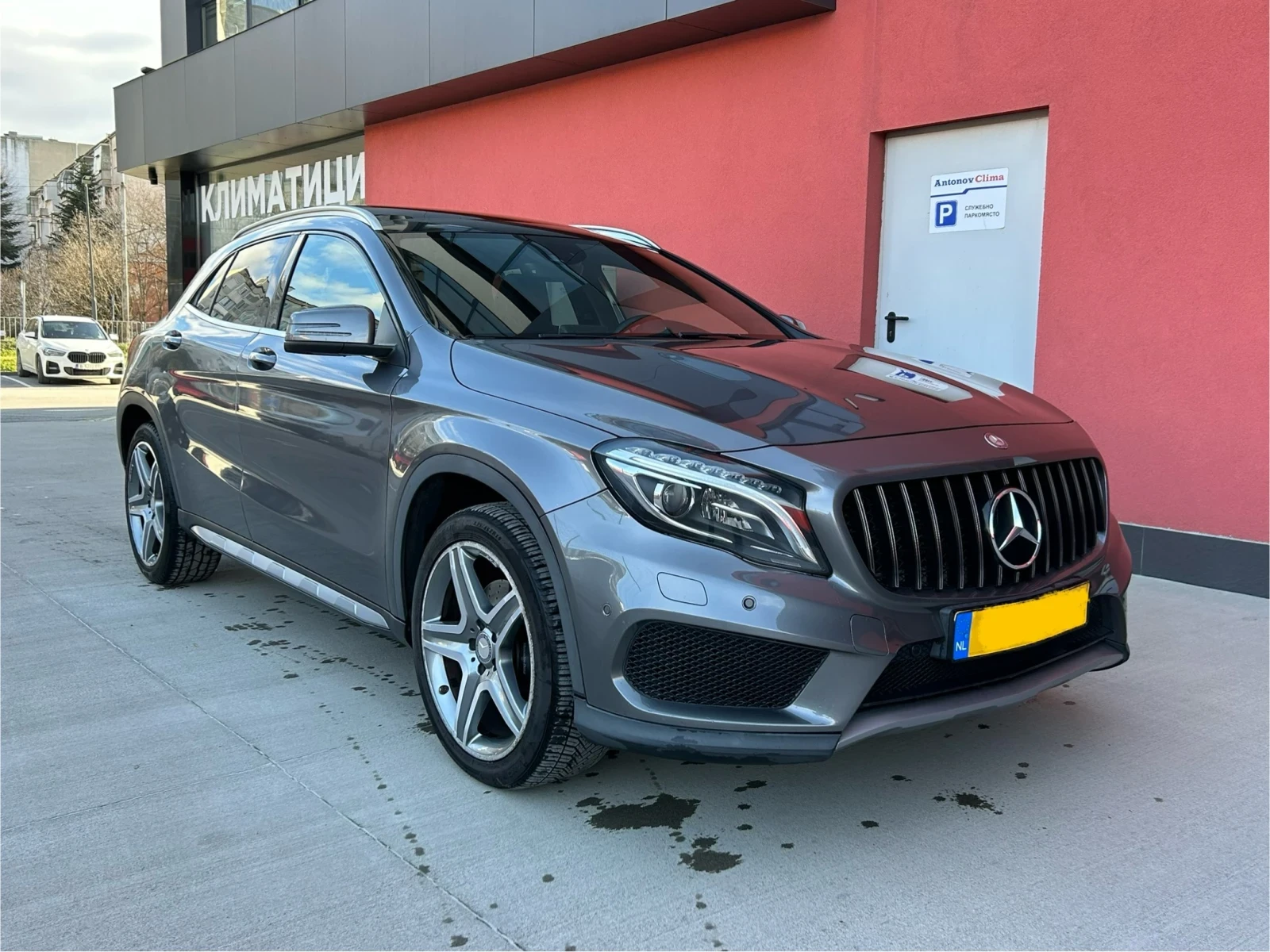 Mercedes-Benz GLA 220 220d 2015 АВТОМАТИК AMG - изображение 3