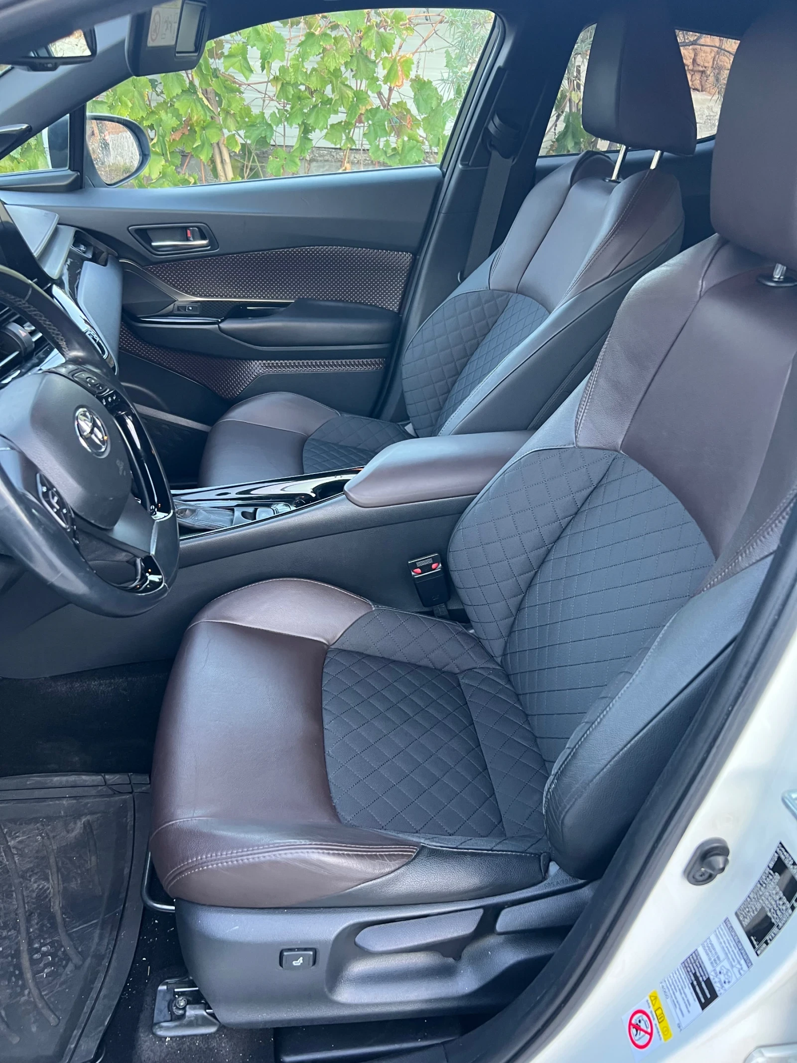 Toyota C-HR 1.8 HIBRID JBL - изображение 8